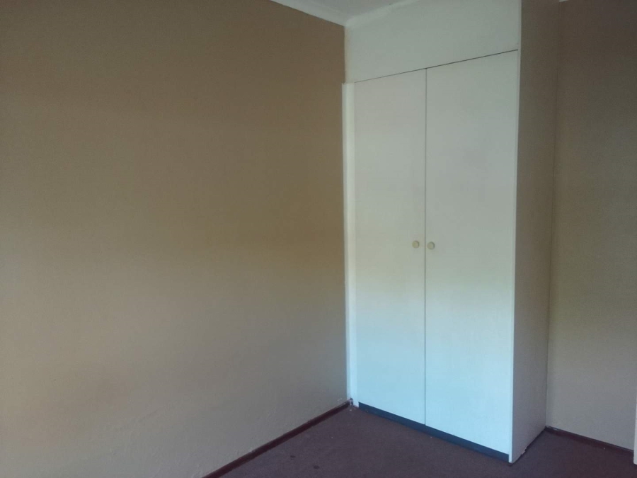 2 Bedroom Property for Sale in Willowbrook Gauteng