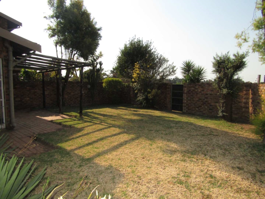 3 Bedroom Property for Sale in Corlett Gardens Gauteng