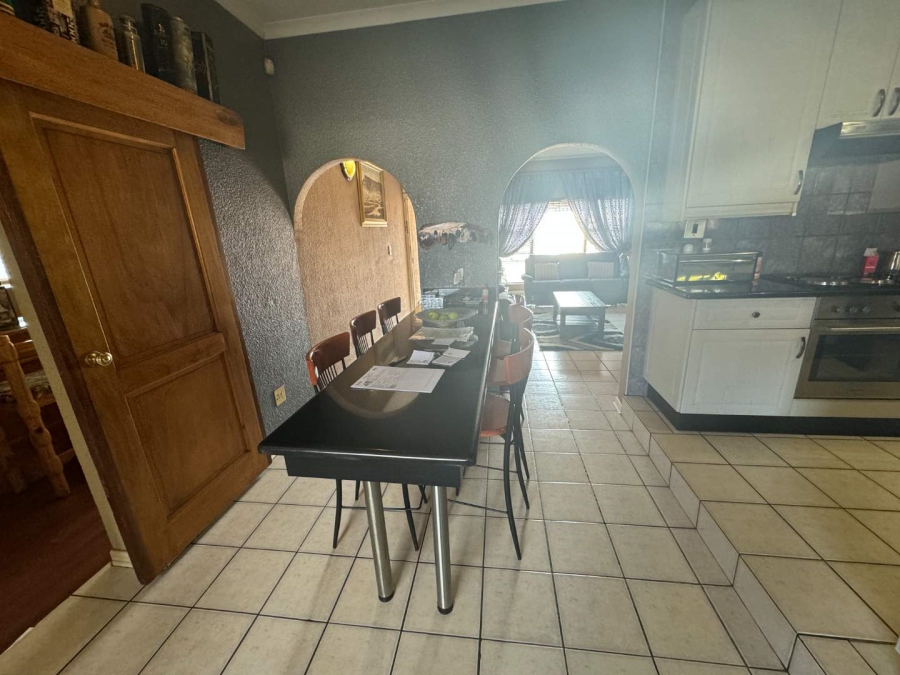 3 Bedroom Property for Sale in Verwoerdpark Gauteng