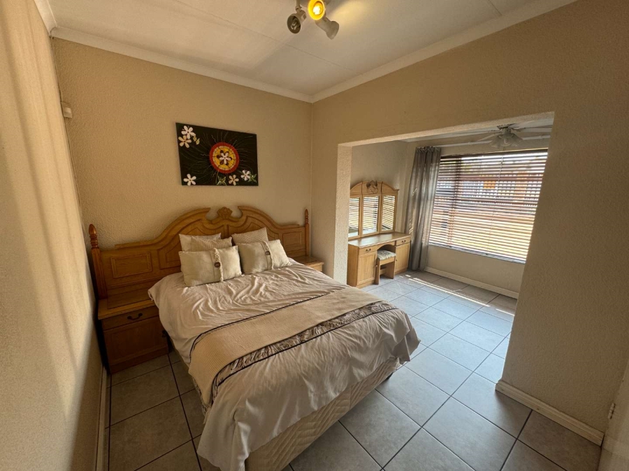 3 Bedroom Property for Sale in Verwoerdpark Gauteng