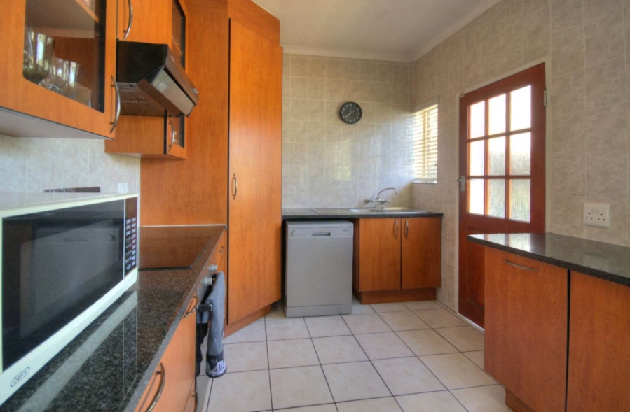 3 Bedroom Property for Sale in Brackendowns Gauteng