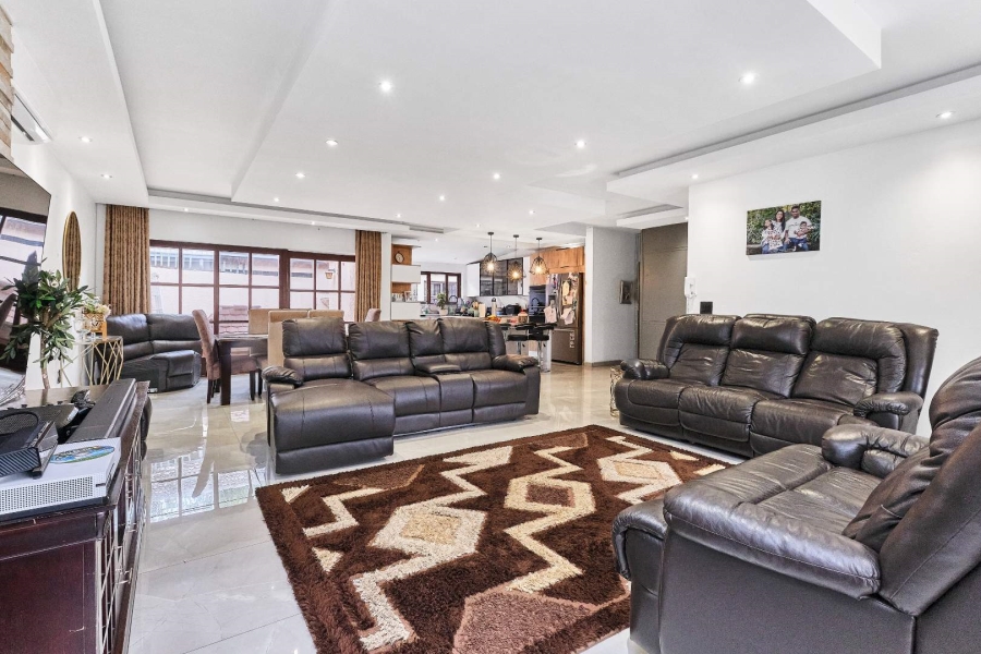 4 Bedroom Property for Sale in Robin Acres Gauteng