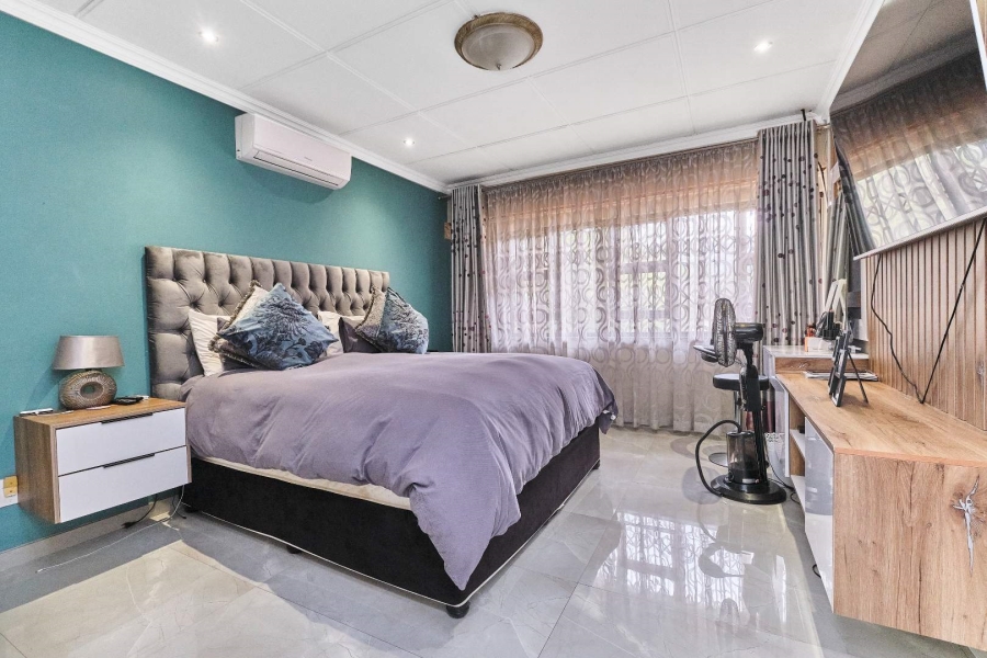 4 Bedroom Property for Sale in Robin Acres Gauteng