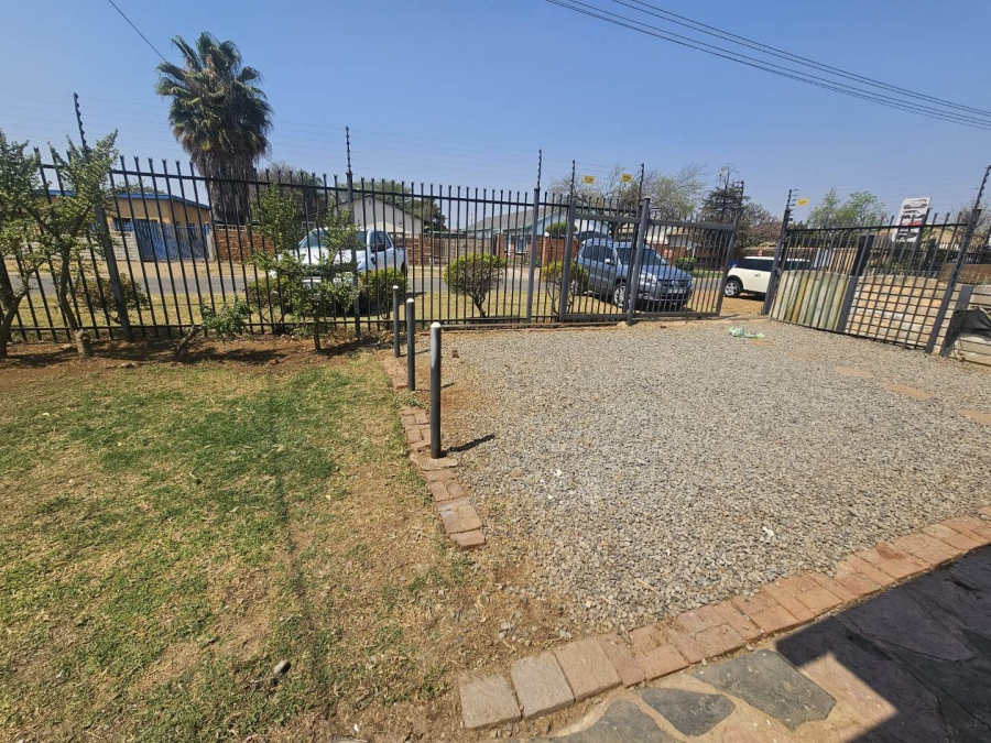 To Let 2 Bedroom Property for Rent in Daspoort Gauteng