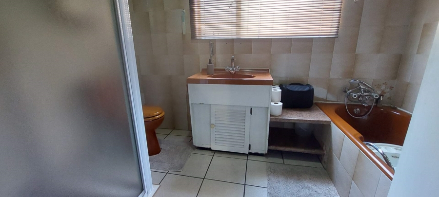 4 Bedroom Property for Sale in Randhart Gauteng