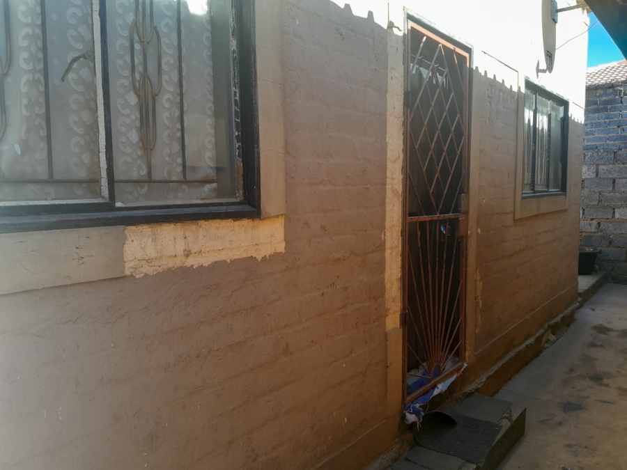 2 Bedroom Property for Sale in Kaalfontein Gauteng