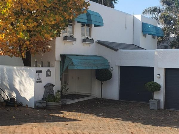 To Let 4 Bedroom Property for Rent in Lonehill Gauteng