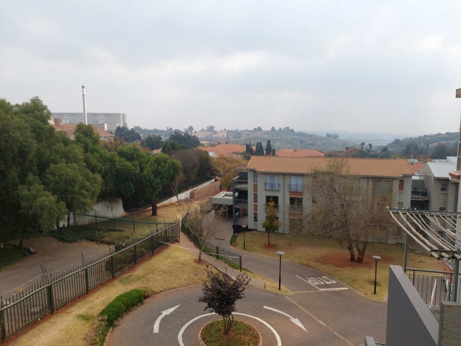 1 Bedroom Property for Sale in Houghton Gauteng