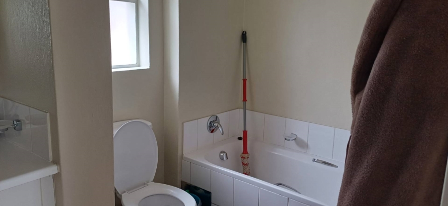 1 Bedroom Property for Sale in Houghton Gauteng