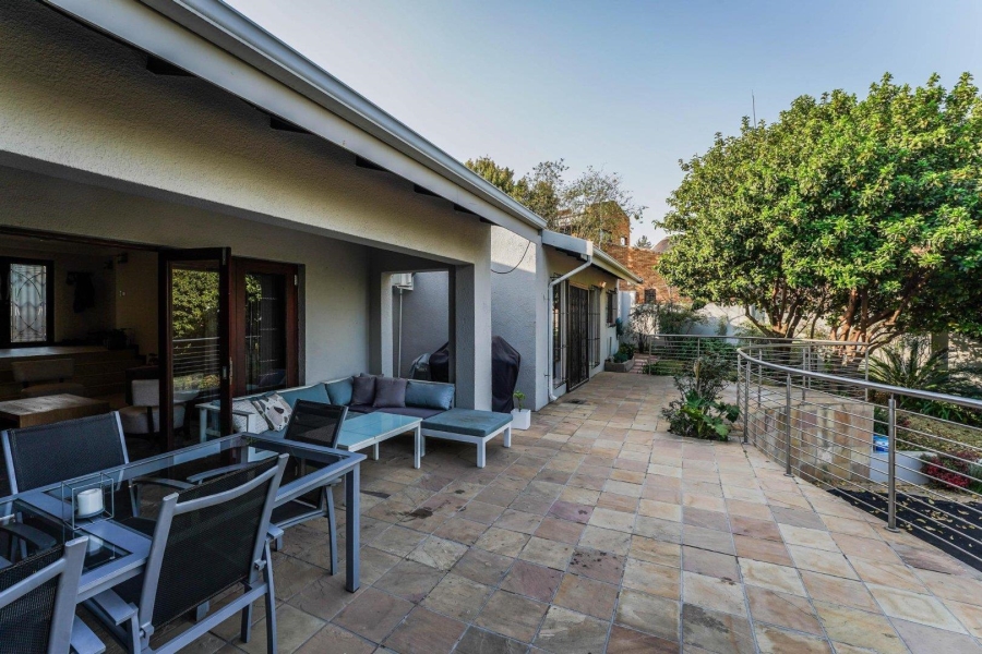 To Let 3 Bedroom Property for Rent in Hurlingham Manor Gauteng