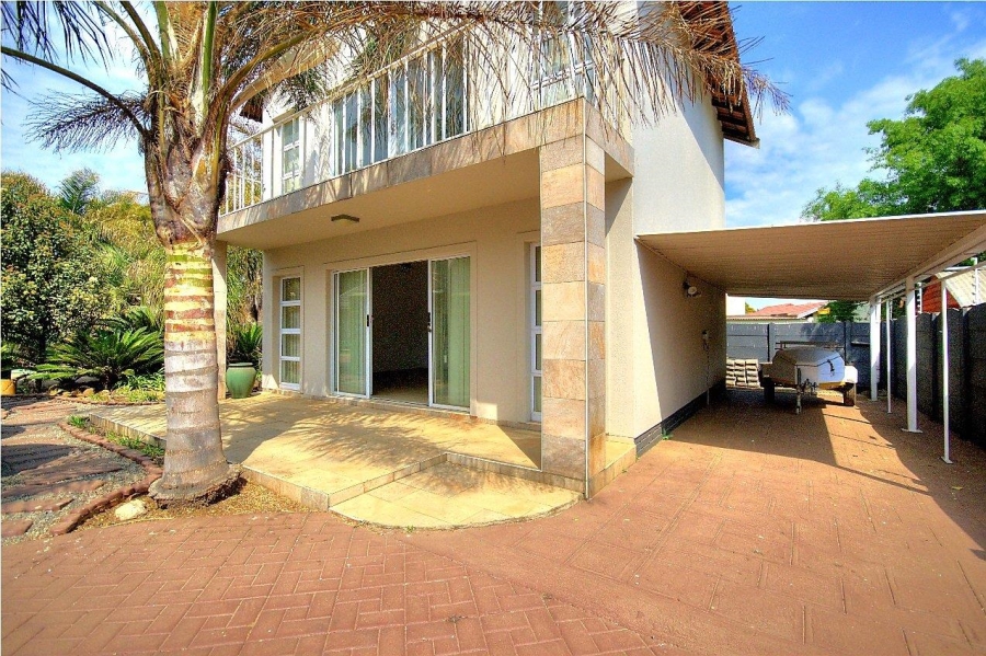 4 Bedroom Property for Sale in Brackendowns Gauteng