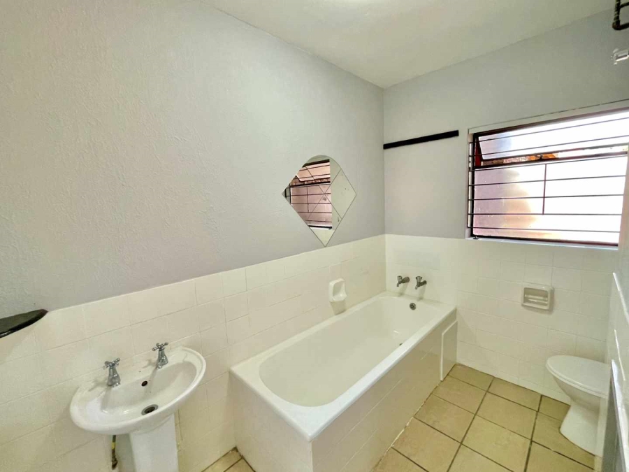 2 Bedroom Property for Sale in Sunnyside Gauteng