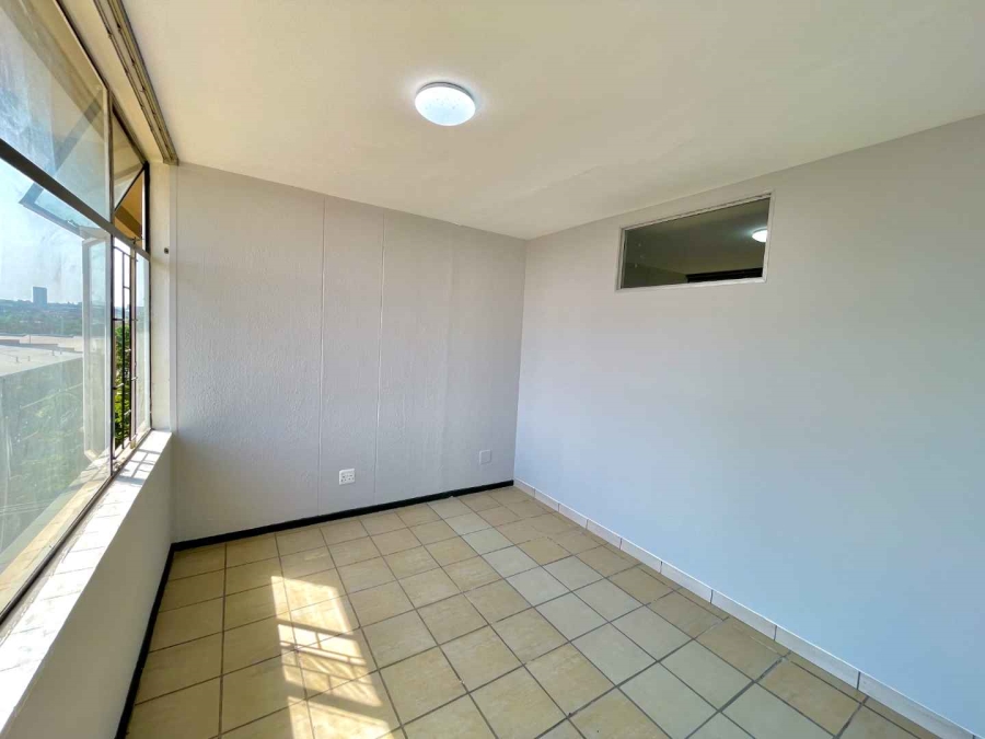 2 Bedroom Property for Sale in Sunnyside Gauteng