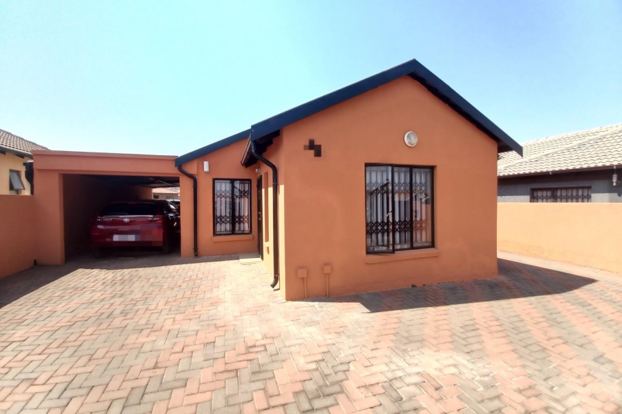 3 Bedroom Property for Sale in Elandspoort Gauteng