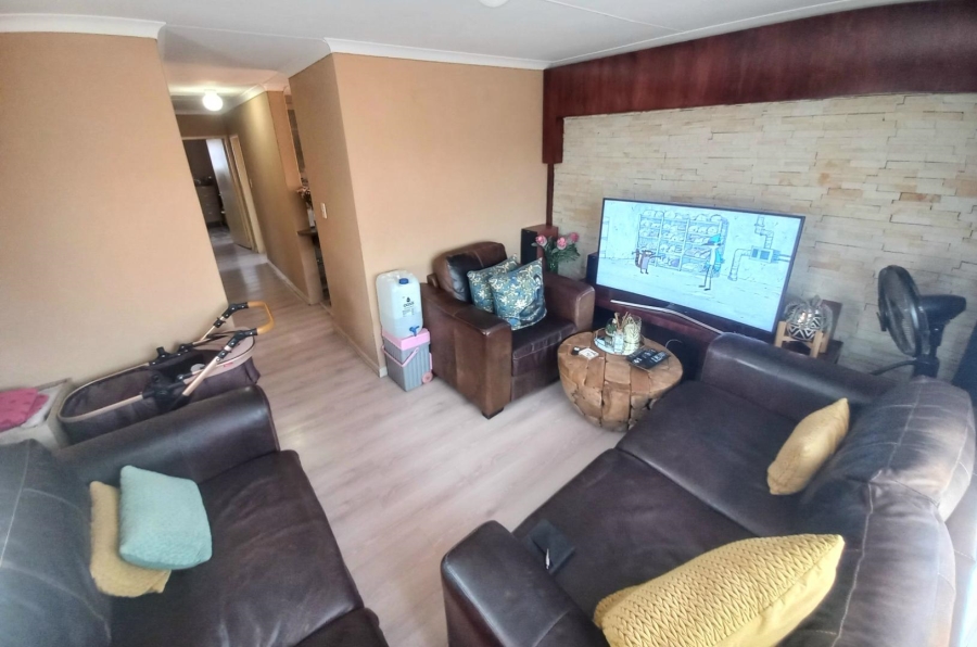 3 Bedroom Property for Sale in Elandspoort Gauteng