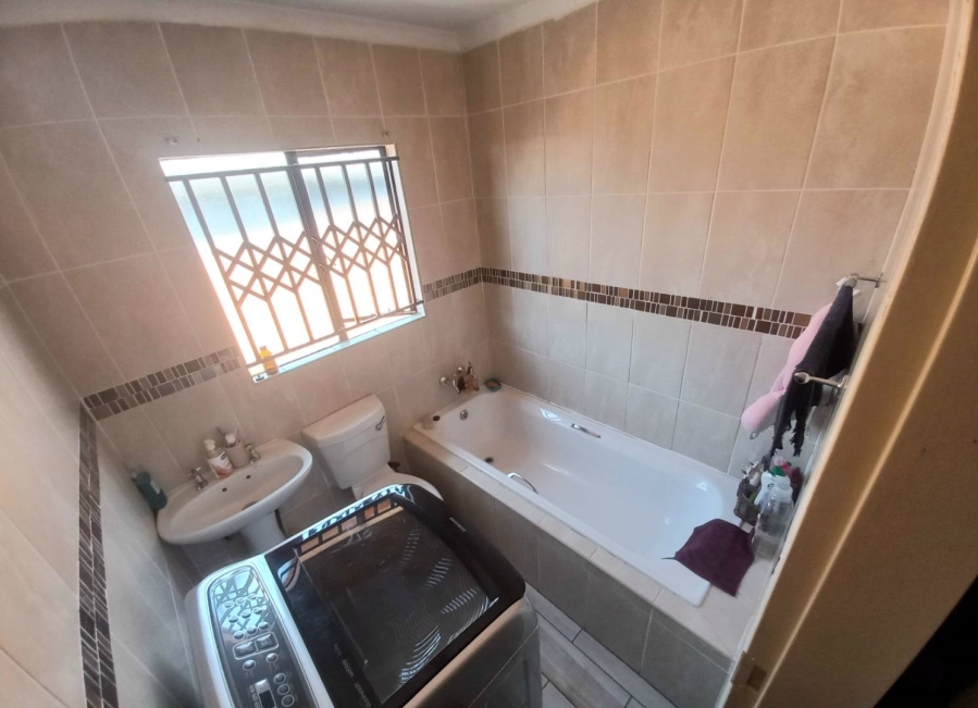 3 Bedroom Property for Sale in Elandspoort Gauteng