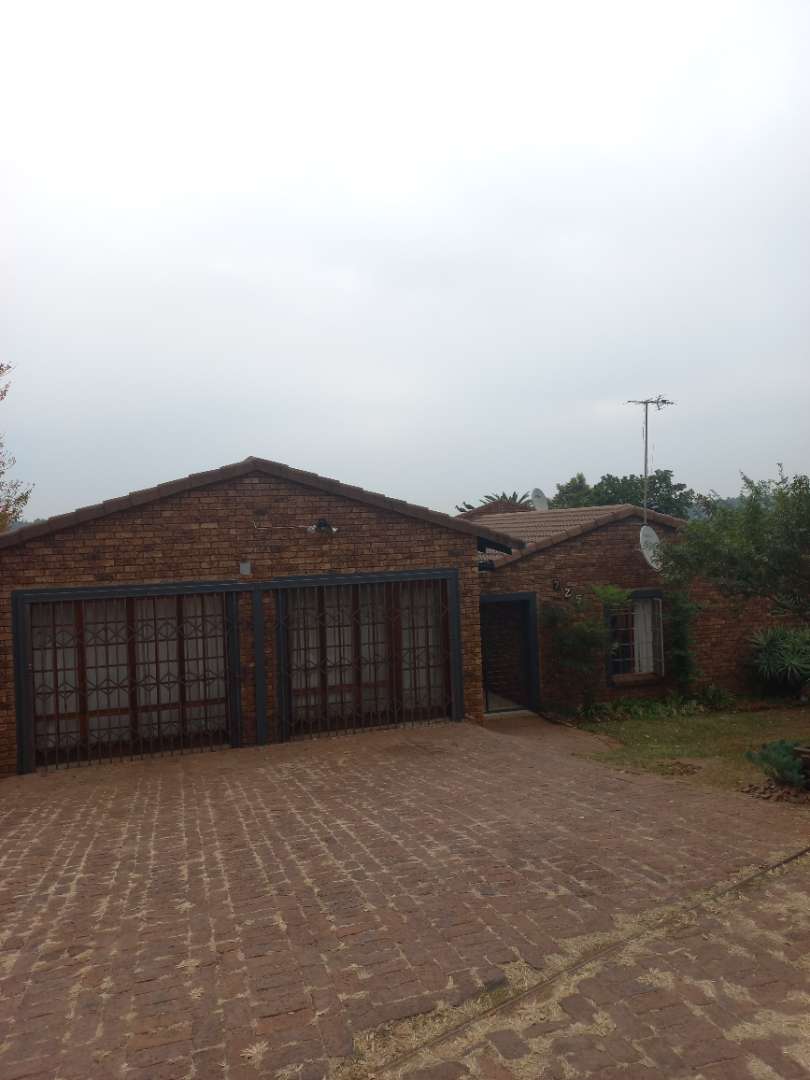 3 Bedroom Property for Sale in Moreleta Park Ext 1 Gauteng