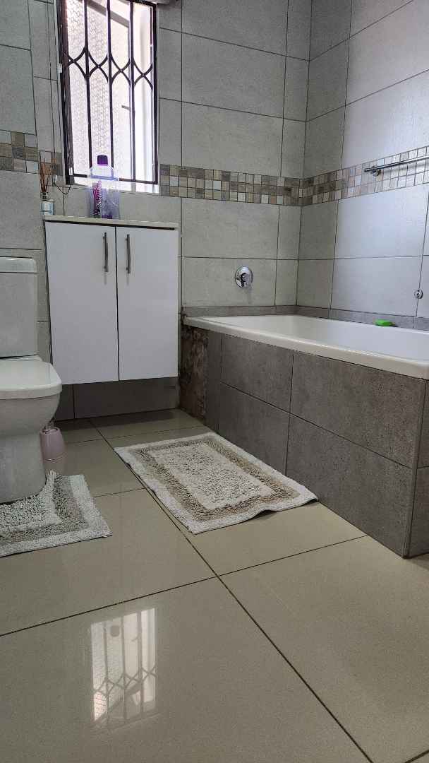 3 Bedroom Property for Sale in The Orchards Gauteng