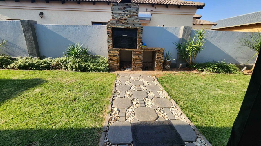 3 Bedroom Property for Sale in The Orchards Gauteng