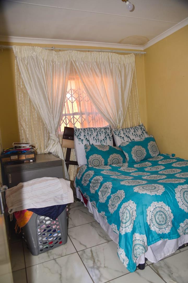 3 Bedroom Property for Sale in Clayville Gauteng