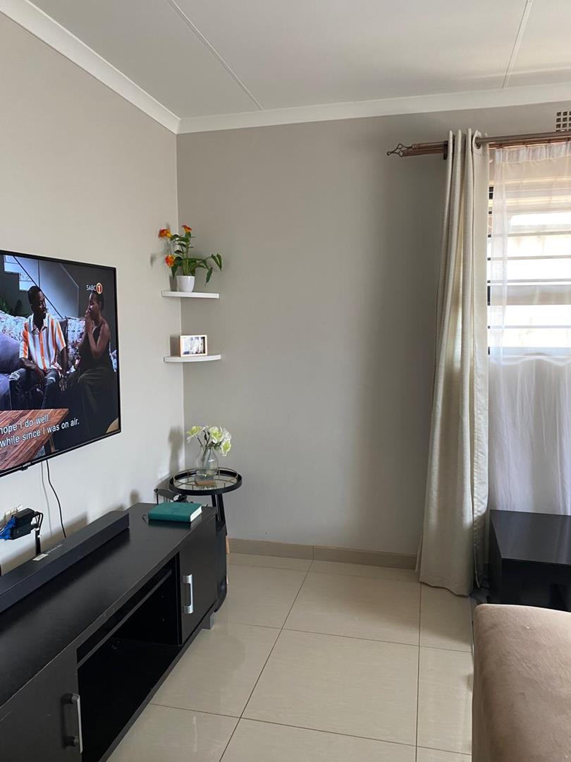 3 Bedroom Property for Sale in Clayville Gauteng