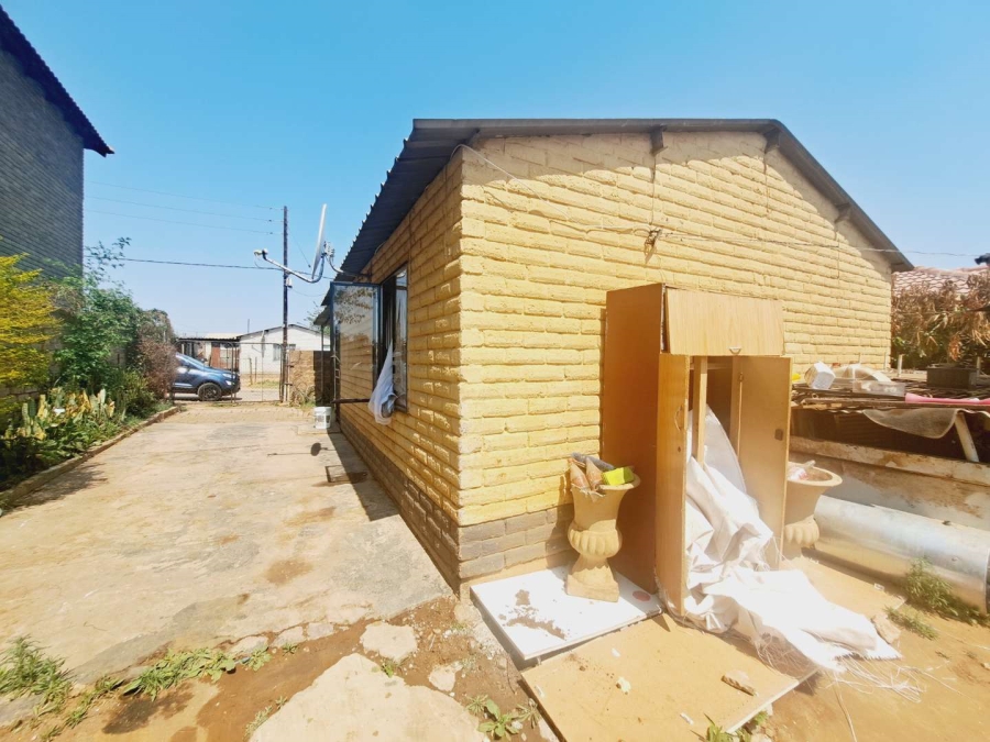 2 Bedroom Property for Sale in Mamelodi East Gauteng