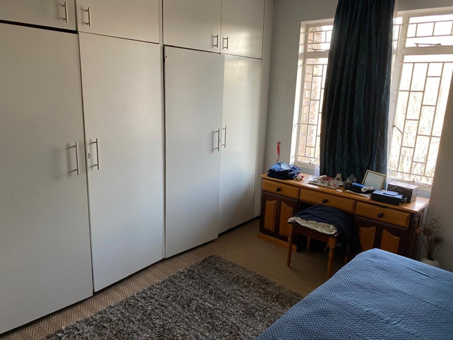 3 Bedroom Property for Sale in La Montagne Gauteng