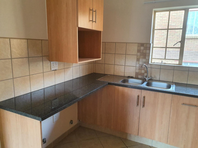 To Let 2 Bedroom Property for Rent in Olympus Gauteng