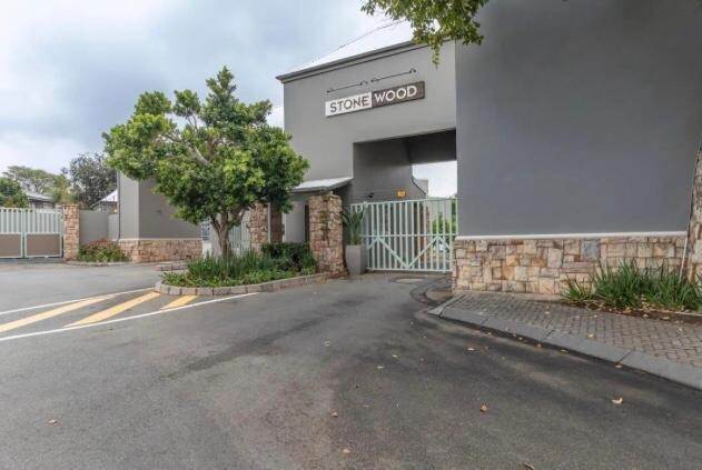 1 Bedroom Property for Sale in Fourways Gauteng