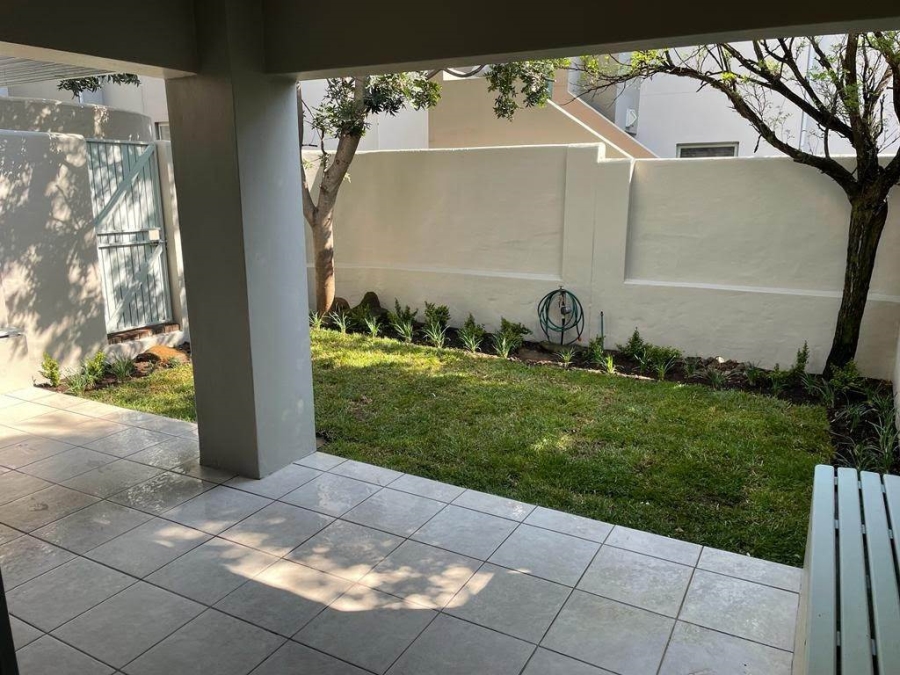 1 Bedroom Property for Sale in Fourways Gauteng