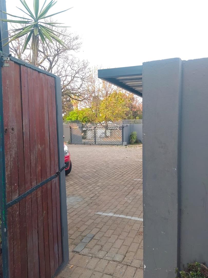 To Let 2 Bedroom Property for Rent in Randpark Ridge Gauteng