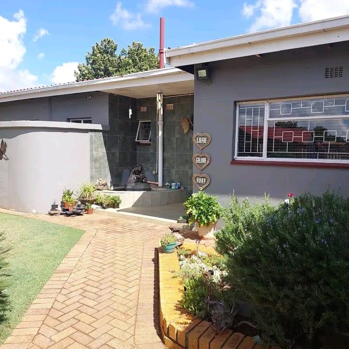 3 Bedroom Property for Sale in Carletonville Gauteng