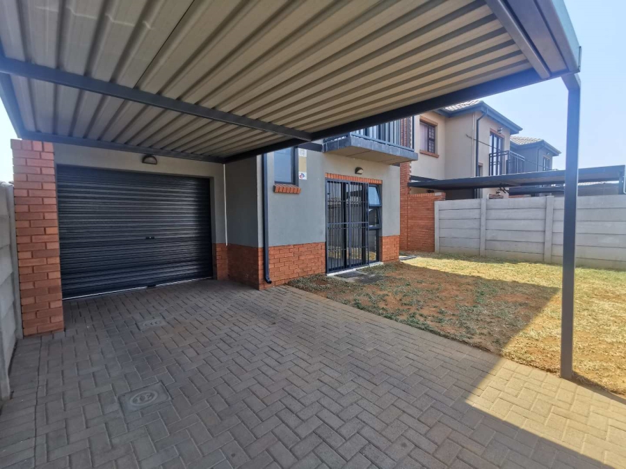 3 Bedroom Property for Sale in Albertsdal Gauteng