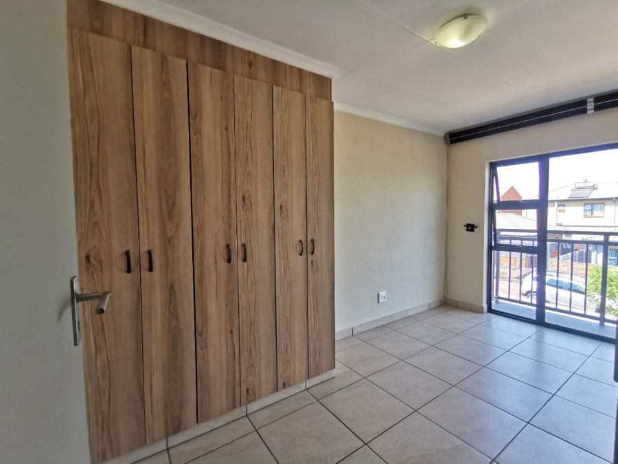 3 Bedroom Property for Sale in Albertsdal Gauteng