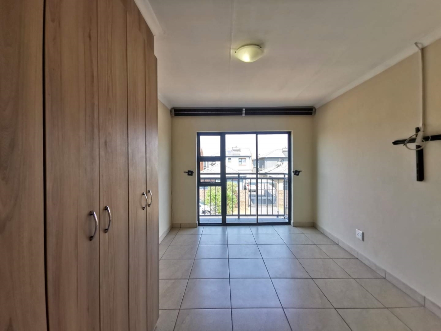 3 Bedroom Property for Sale in Albertsdal Gauteng