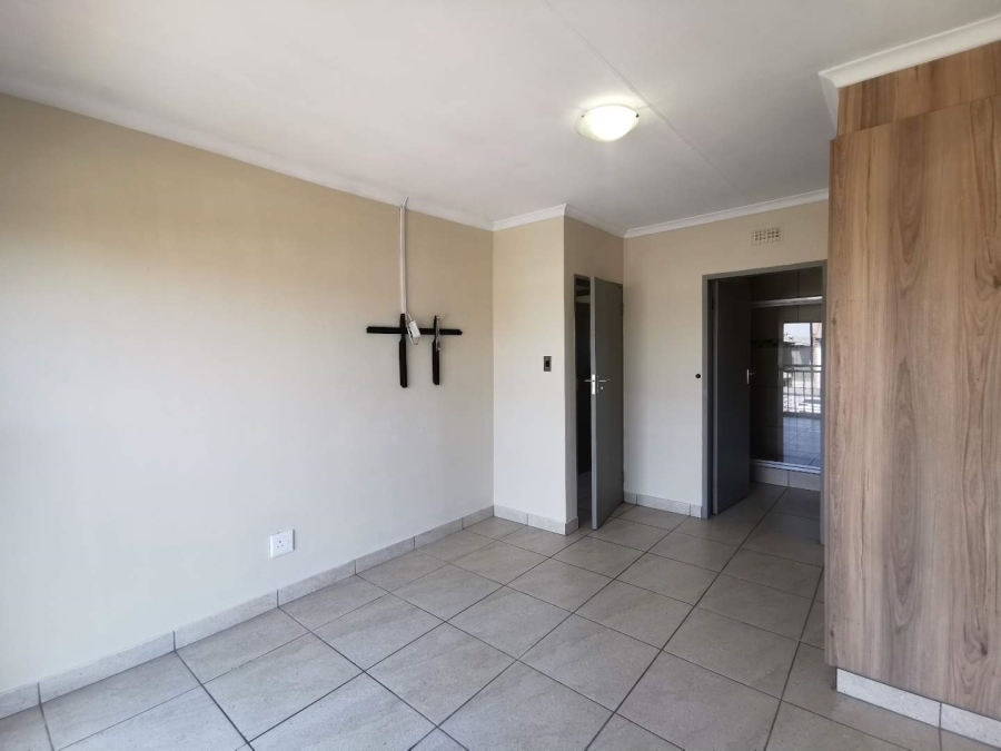 3 Bedroom Property for Sale in Albertsdal Gauteng