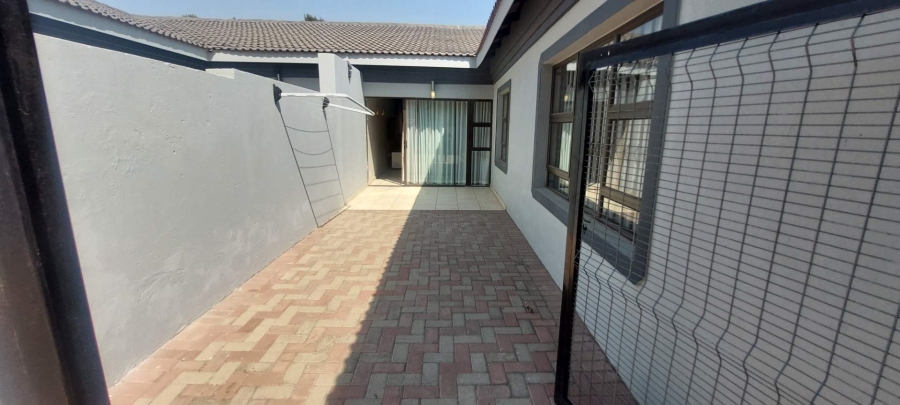 Commercial Property for Sale in Verwoerdpark Gauteng