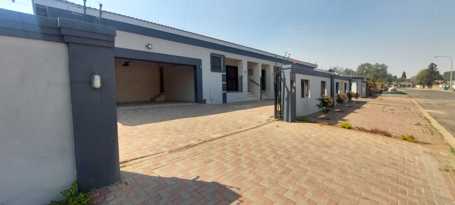 Commercial Property for Sale in Verwoerdpark Gauteng