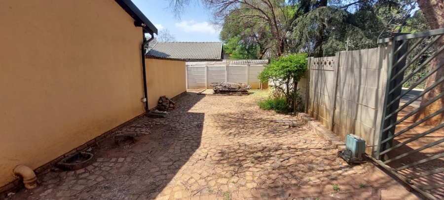 To Let 3 Bedroom Property for Rent in Weltevreden Park Ext 1 Gauteng