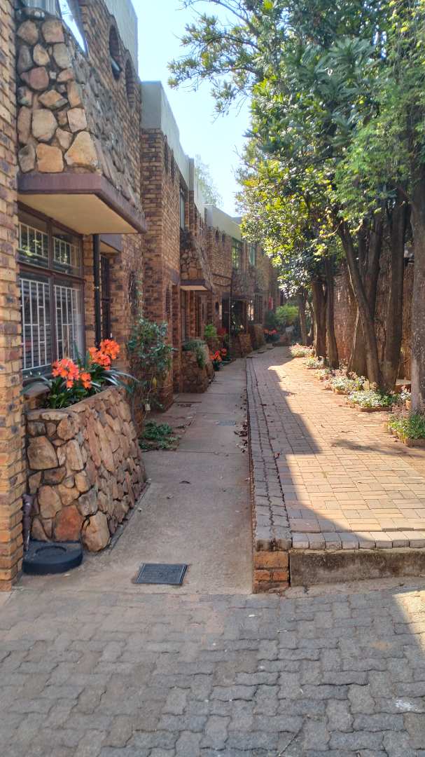 3 Bedroom Property for Sale in Val de Grace Gauteng