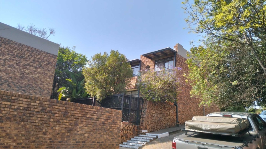 3 Bedroom Property for Sale in Val de Grace Gauteng