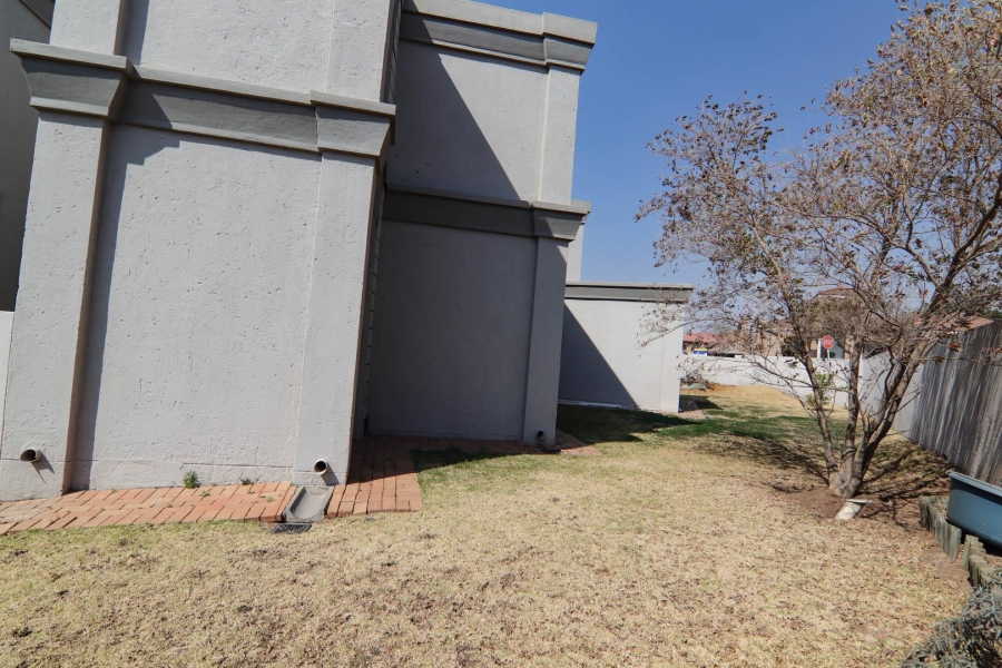 5 Bedroom Property for Sale in Sagewood Gauteng