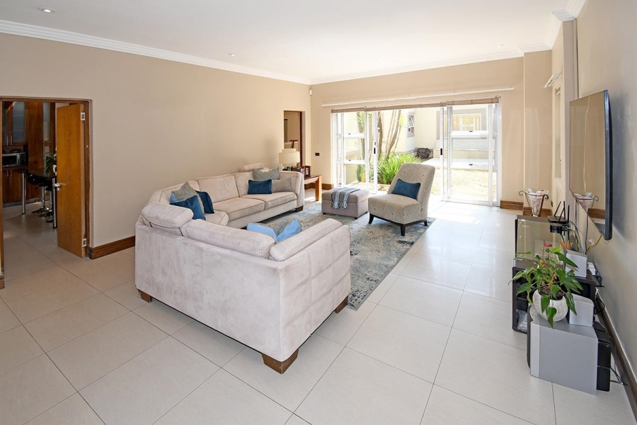 6 Bedroom Property for Sale in Morningside Gauteng