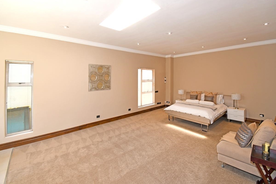 6 Bedroom Property for Sale in Morningside Gauteng