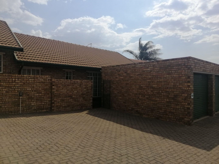 3 Bedroom Property for Sale in Castleview Gauteng