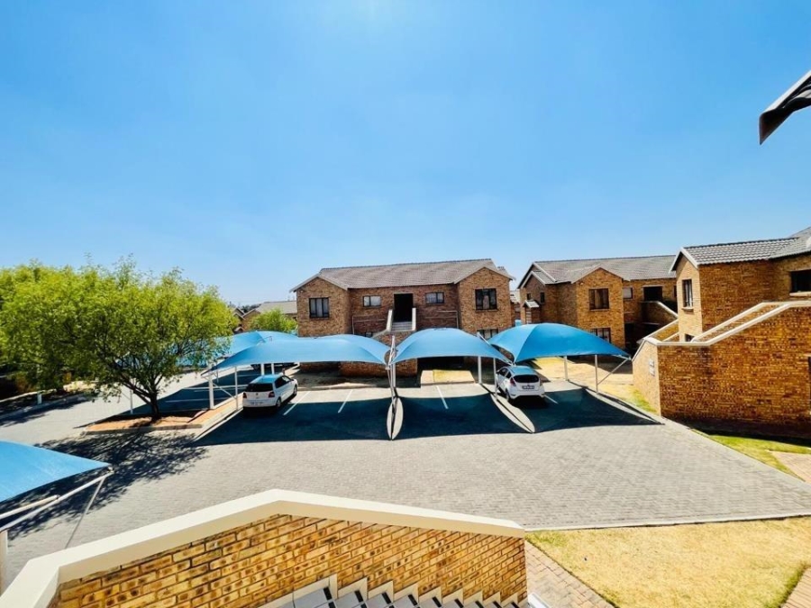 2 Bedroom Property for Sale in South Crest Gauteng