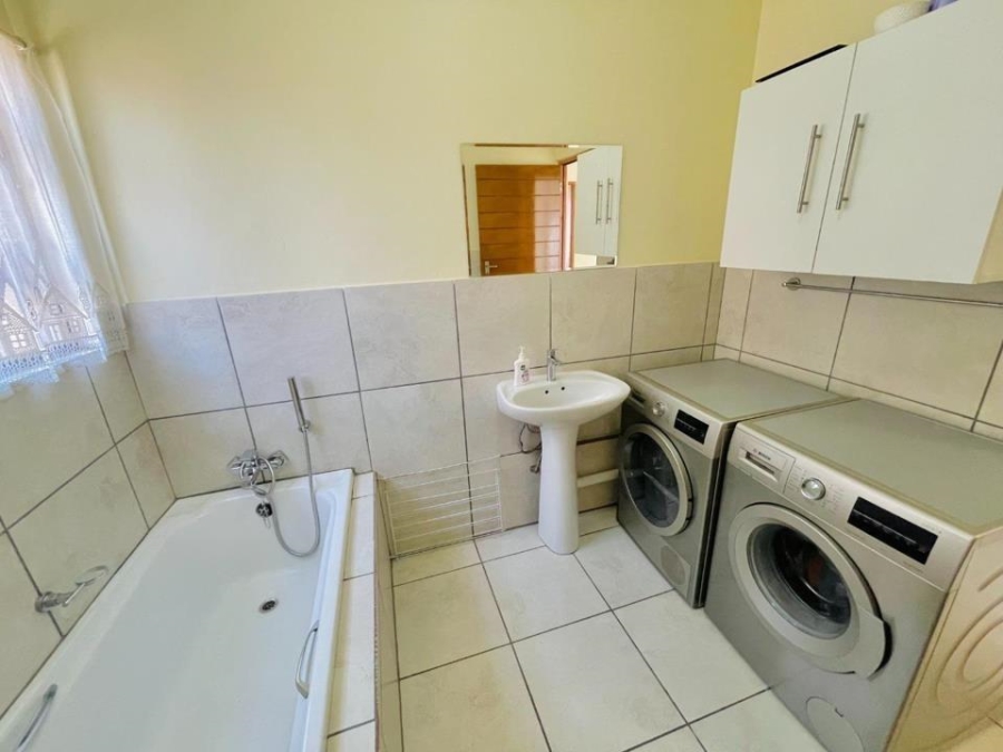 2 Bedroom Property for Sale in South Crest Gauteng