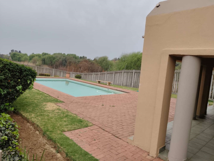 2 Bedroom Property for Sale in Weltevreden Park Gauteng