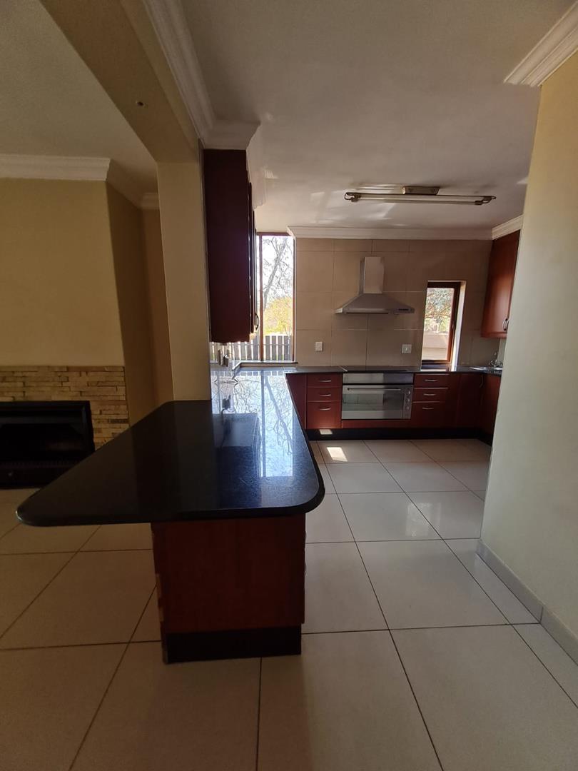 4 Bedroom Property for Sale in Zwartkop Golf Estate Gauteng