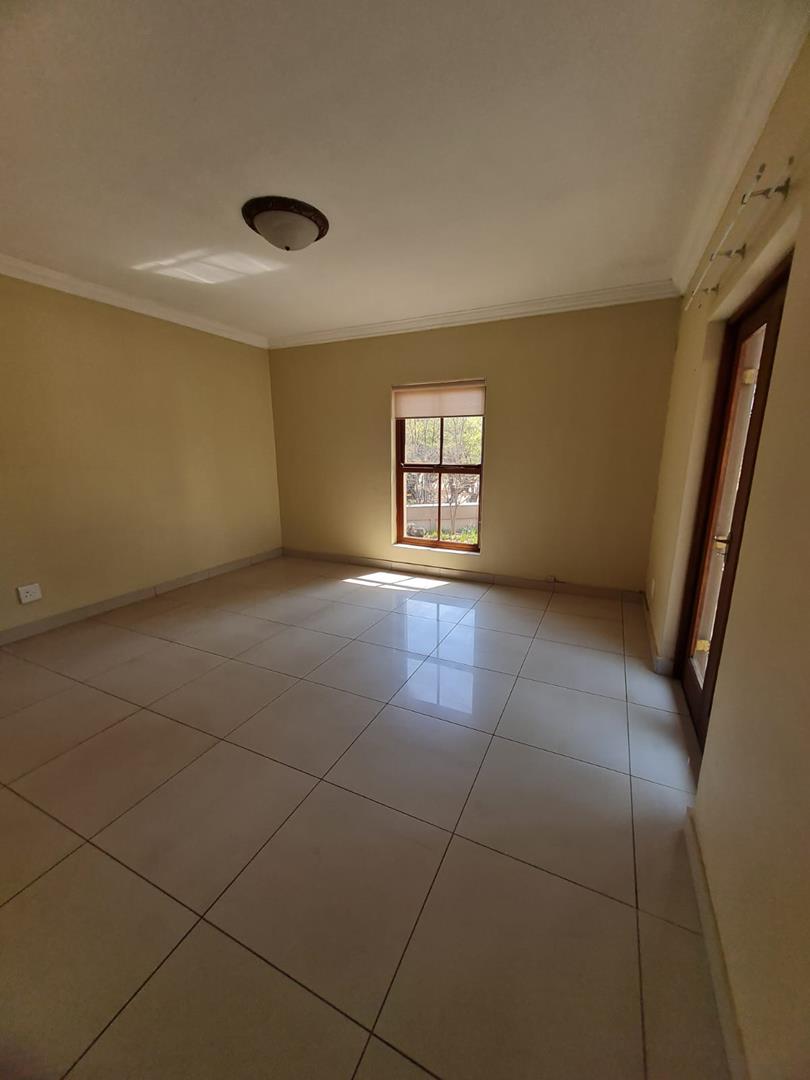 4 Bedroom Property for Sale in Zwartkop Golf Estate Gauteng